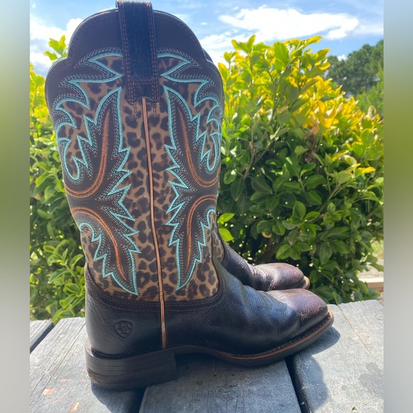 Ariat Cowboy boots size 6b - Picture 1 of 5